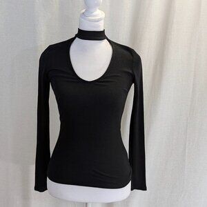 Casual Couture by Green Envelope Black Long Sleeved Top Size Small